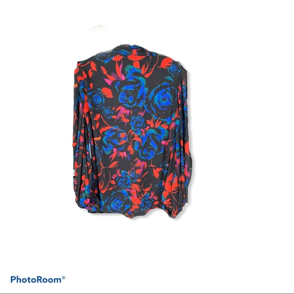 Hunter Bell Floral Blouse - Picture 2 of 5